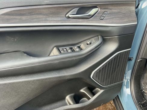 New 2026 Jeep Grand Cherokee L Limited image 10