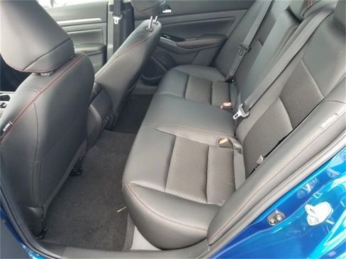 New 2025 Nissan Altima 2.5 SR image 11