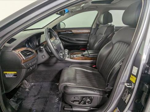 Used 2017 Genesis G90 3.3T Premium image 14