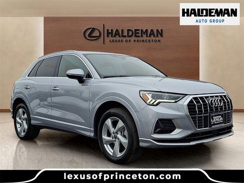 Used 2022 Audi Q3 2.0T Premium Plus w/ Premium Plus Package image 1