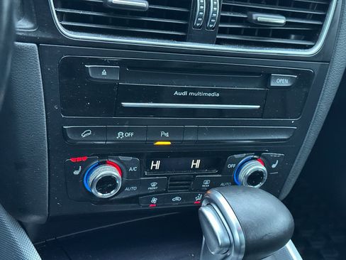 Used 2015 Audi Q5 2.0T Premium Plus w/ Technology Package image 21