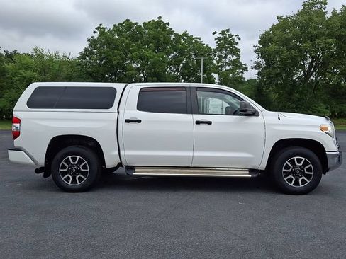 Used 2016 Toyota Tundra SR5 AWD/4WD image 10