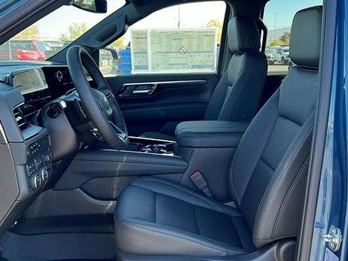 New 2026 Chevrolet Suburban LT w/ Comfort Package image 34