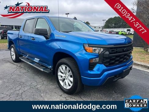 Used 2023 Chevrolet Silverado 1500 Custom image 1