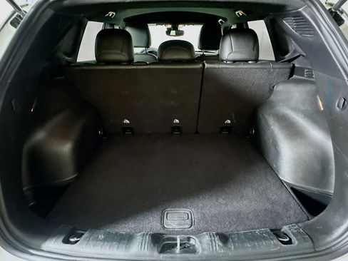 Used 2025 Jeep Compass Limited image 27