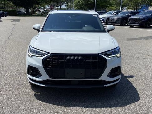 Used 2023 Audi Q3 2.0T Premium w/ Black Optic Package AWD/4WD image 2