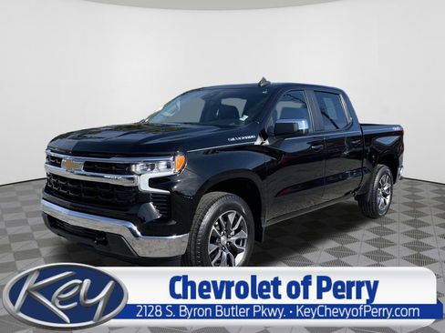 Used 2023 Chevrolet Silverado 1500 LT AWD/4WD image 1