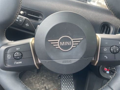 Certified 2025 MINI Cooper S image 28