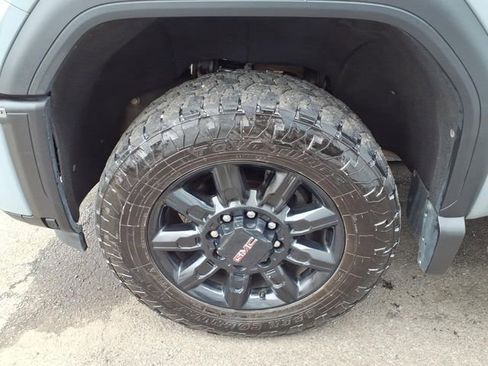Certified 2024 GMC Sierra 2500 AT4 w/ AT4 Preferred Package AWD/4WD image 8