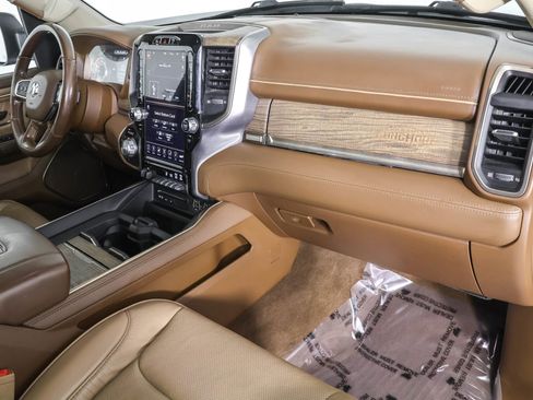 Used 2019 RAM 1500 Limited image 43