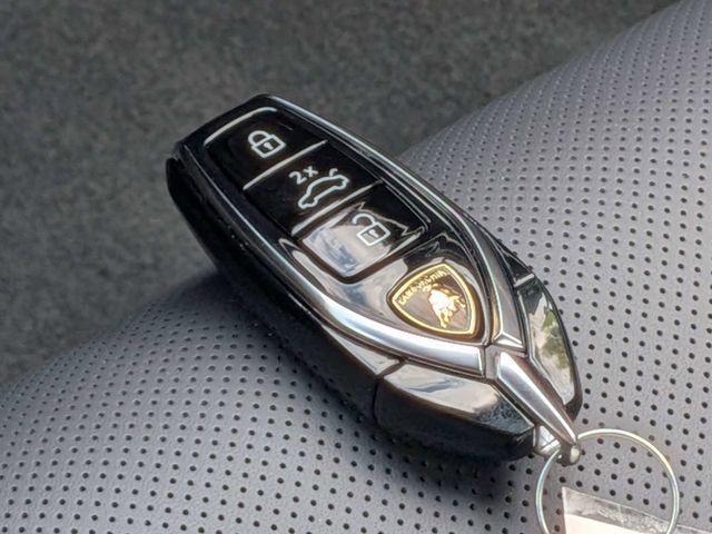 Used 2024 Lamborghini Urus S AWD/4WD image 46
