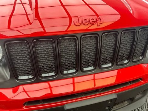 Used 2022 Jeep Renegade Latitude w/ Convenience Group AWD/4WD image 28