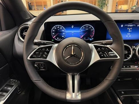 Used 2026 Mercedes-Benz GLB 250 w/ Sun & Sound Package image 12
