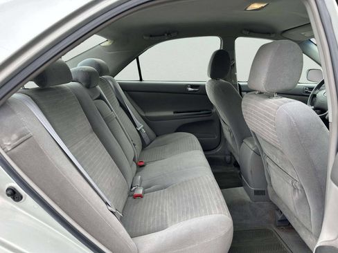 Used 2006 Toyota Camry LE FWD image 16