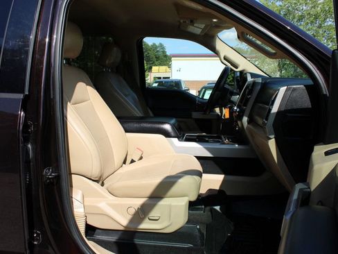 Used 2018 Ford F250 Lariat w/ Chrome Package AWD/4WD image 30