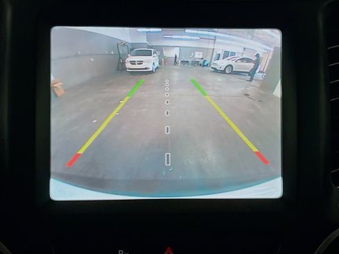 Used 2019 Jeep Cherokee Trailhawk w/ Trailer Tow Group AWD/4WD image 9