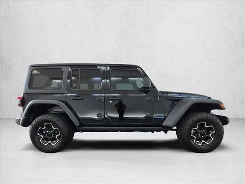 Used 2022 Jeep Wrangler Unlimited Rubicon 4xe w/ Dual Top Group AWD/4WD image 4