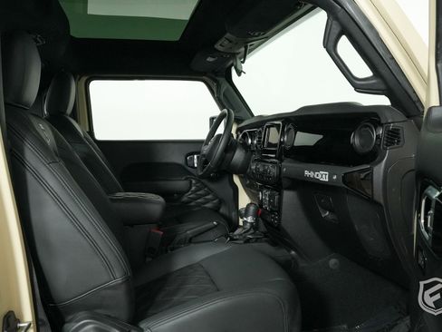 Used 2021 Jeep Wrangler Unlimited Sport image 28