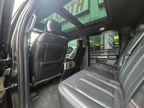 Used 2017 Ford F250 Platinum w/ Platinum Ultimate Package image 17