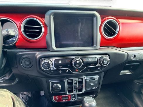 Used 2022 Jeep Gladiator Rubicon w/ LED Lighting Group image 16