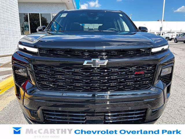 New 2027 Chevrolet Traverse RS w/ LPO, Floor Liner Package AWD/4WD image 7