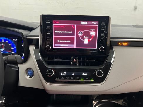 Used 2021 Toyota Corolla LE FWD image 20