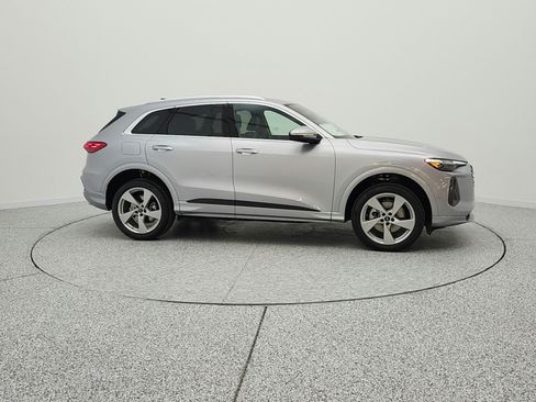 New 2026 Audi Q5 Premium Plus AWD/4WD image 4
