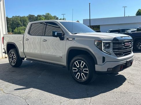 Used 2026 GMC Sierra 1500 AT4 w/ AT4 Premium Package AWD/4WD image 4