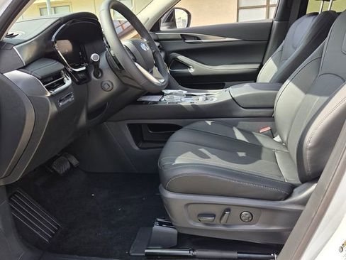 New 2026 INFINITI QX60 Luxe w/ Cargo Package image 11