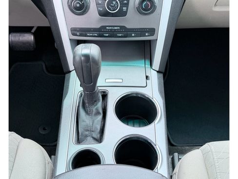 Used 2014 Ford Explorer FWD image 19