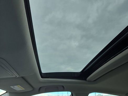 New 2025 Honda Accord SE image 13