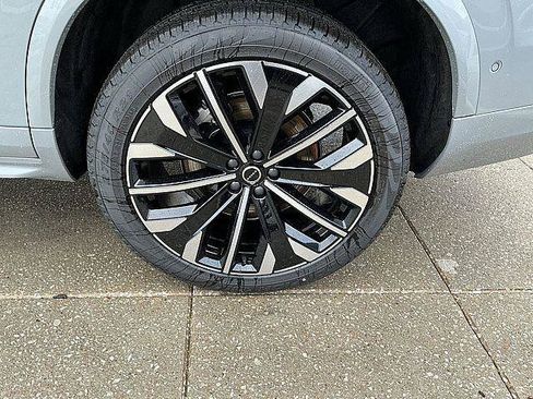 New 2026 Volvo XC90 B6 Ultra w/ Protection Package AWD/4WD image 12