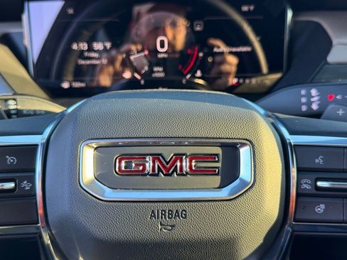 New 2026 GMC Acadia Elevation image 22