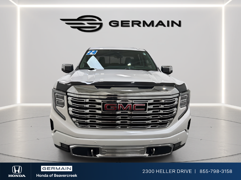 Used 2024 GMC Sierra 1500 Denali w/ Denali Reserve Package AWD/4WD image 3