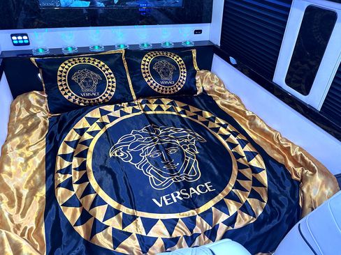 Used 2024 Mercedes-Benz Sprinter 3500 image 29