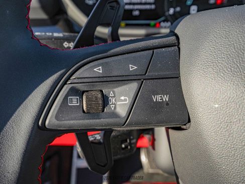 Used 2025 Lamborghini Urus SE AWD/4WD image 26