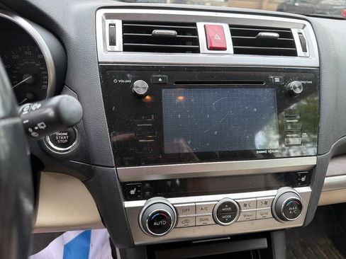 Used 2017 Subaru Outback 3.6R Limited AWD/4WD image 13