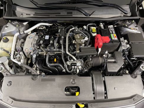 Used 2020 Nissan Sentra SV FWD image 9