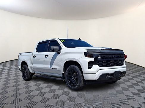 Used 2023 Chevrolet Silverado 1500 Custom AWD/4WD image 1