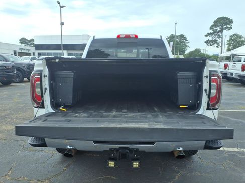 Used 2017 GMC Sierra 1500 SLT AWD/4WD image 5