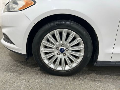 Used 2015 Ford Fusion S image 12