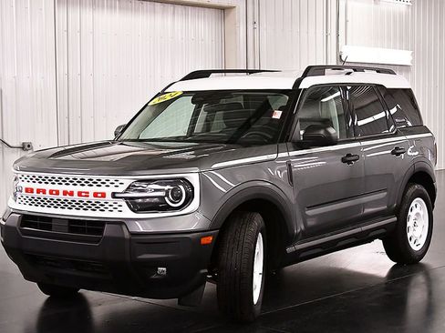 Used 2025 Ford Bronco Sport Heritage w/ Convenience Package image 3