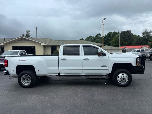 Used 2017 Chevrolet Silverado 3500 High Country w/ Duramax Plus Package AWD/4WD image 4
