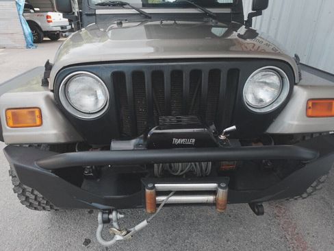 Used 2003 Jeep Wrangler X image 12