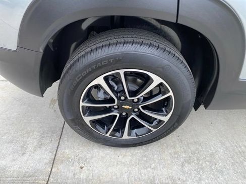 Used 2026 Chevrolet TrailBlazer LT AWD/4WD image 14