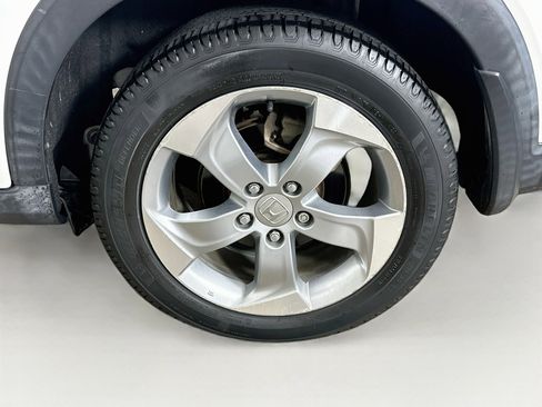 Used 2018 Honda HR-V LX image 11