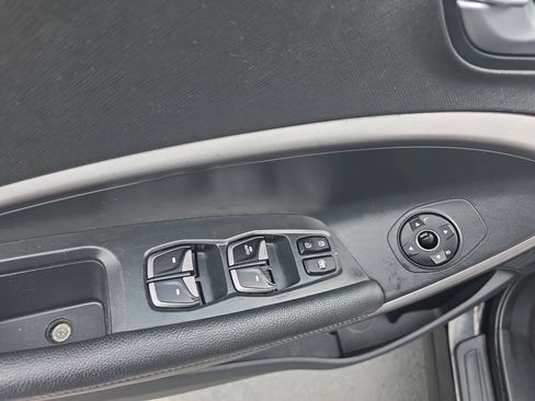 Used 2013 Hyundai Santa Fe Sport 2.0T AWD/4WD image 10