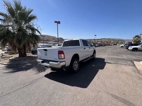 Used 2024 RAM 2500 Big Horn w/ Off Road Package AWD/4WD image 5