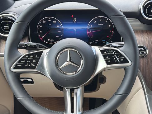 New 2026 Mercedes-Benz GLC 300 4MATIC image 13