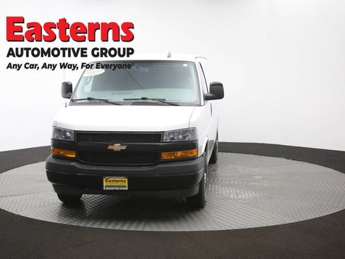 Used 2021 Chevrolet Express 2500 RWD image 50